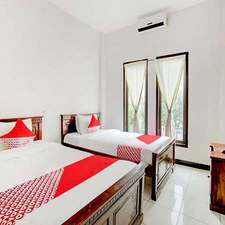 OYO 3156 Hotel Warta Dua Denpasar Exterior foto
