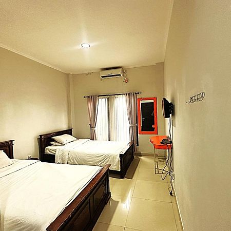 OYO 3156 Hotel Warta Dua Denpasar Exterior foto