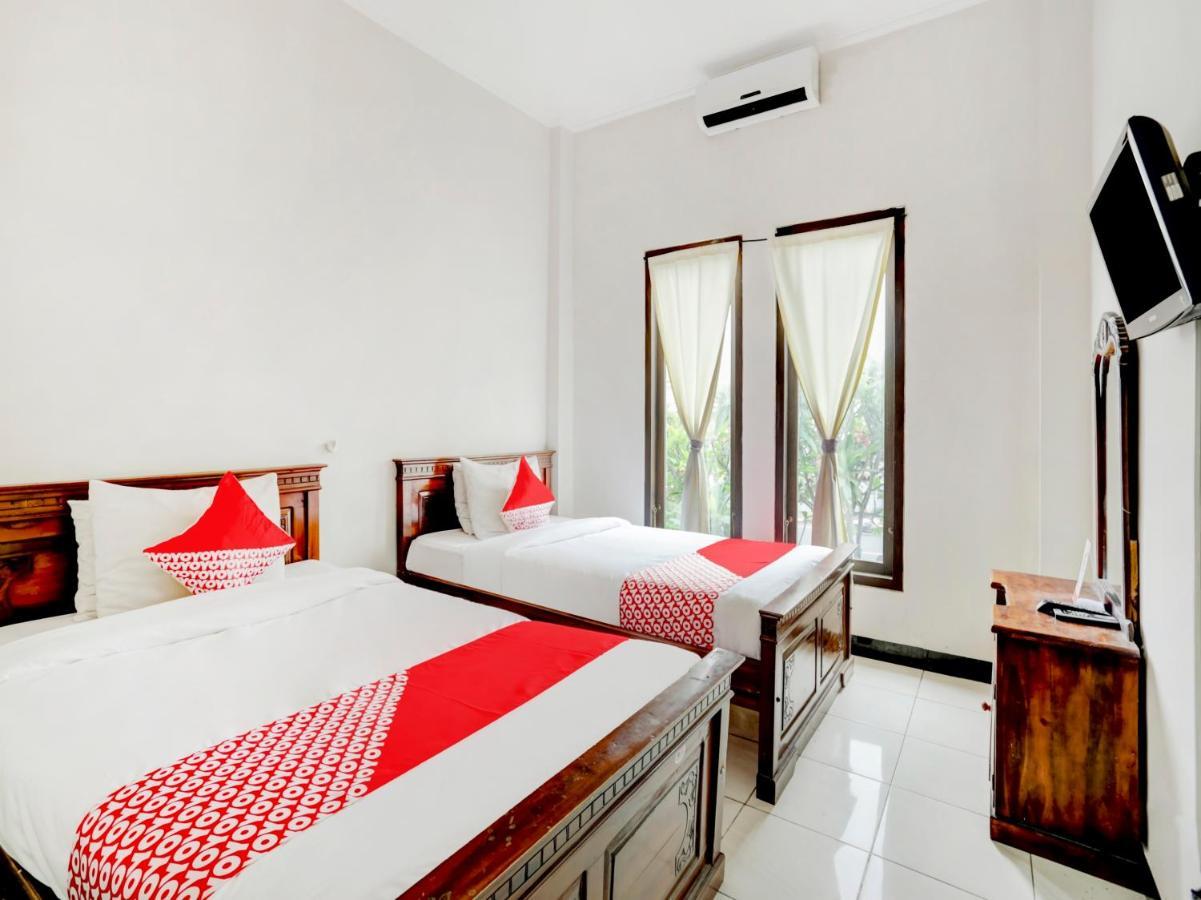 OYO 3156 Hotel Warta Dua Denpasar Exterior foto