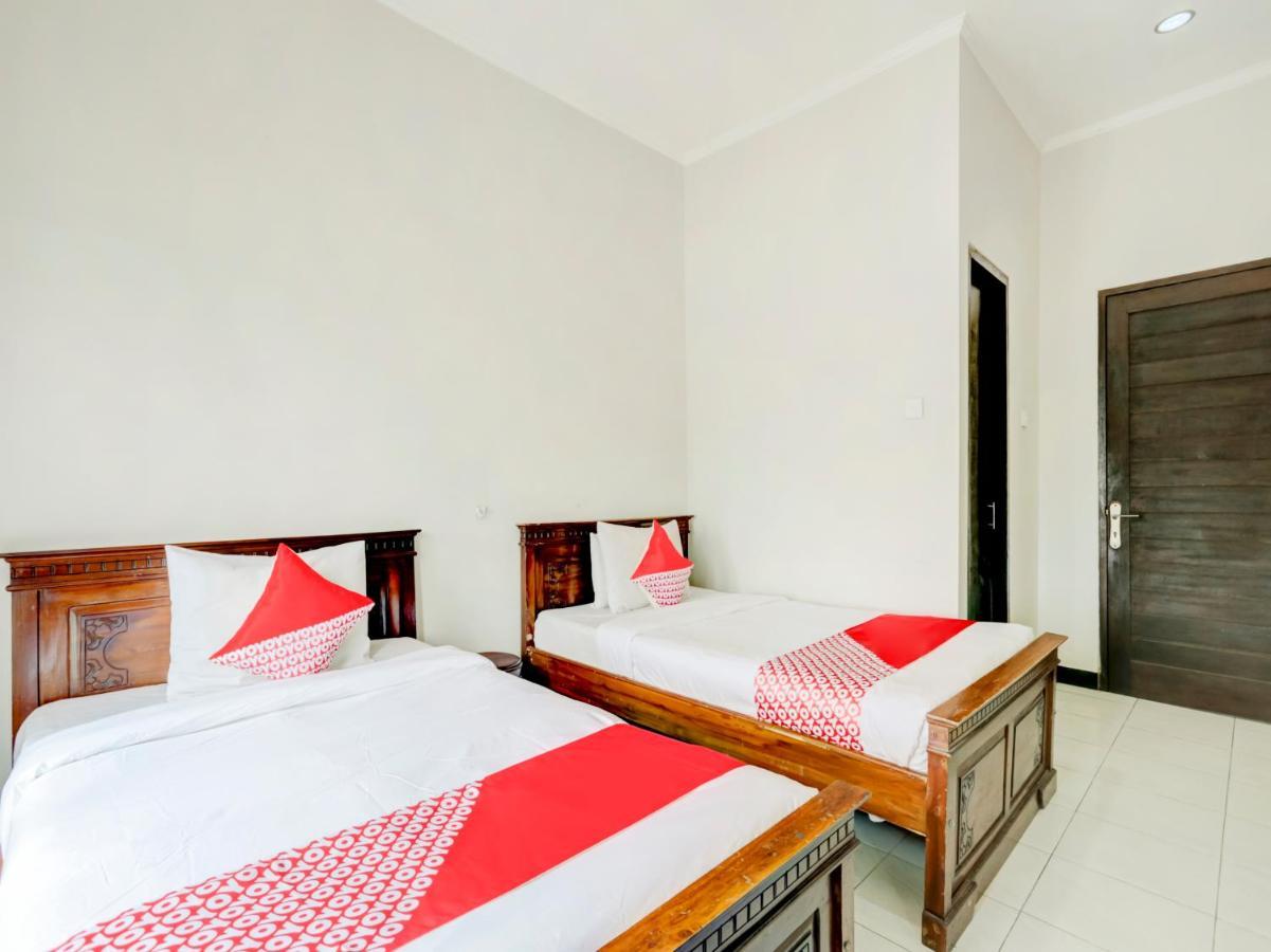 OYO 3156 Hotel Warta Dua Denpasar Exterior foto