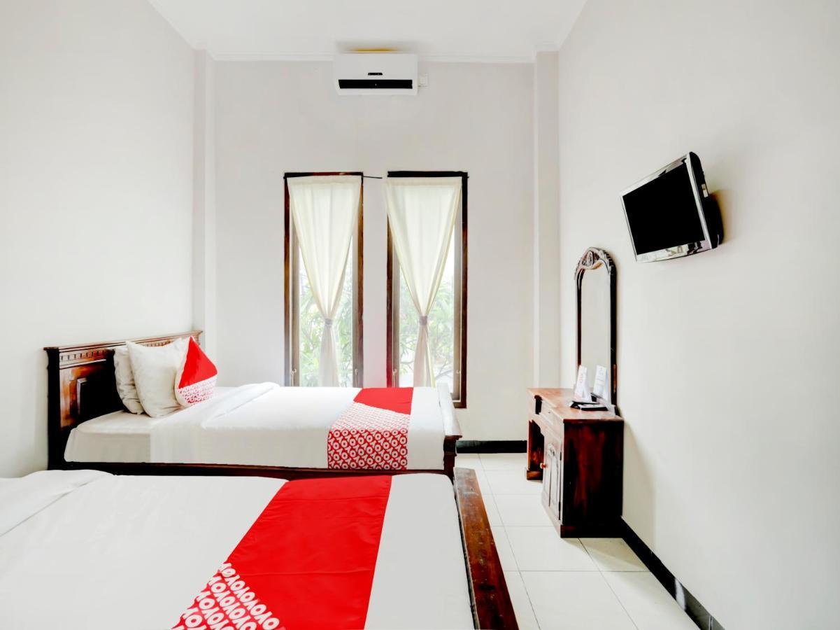 OYO 3156 Hotel Warta Dua Denpasar Exterior foto