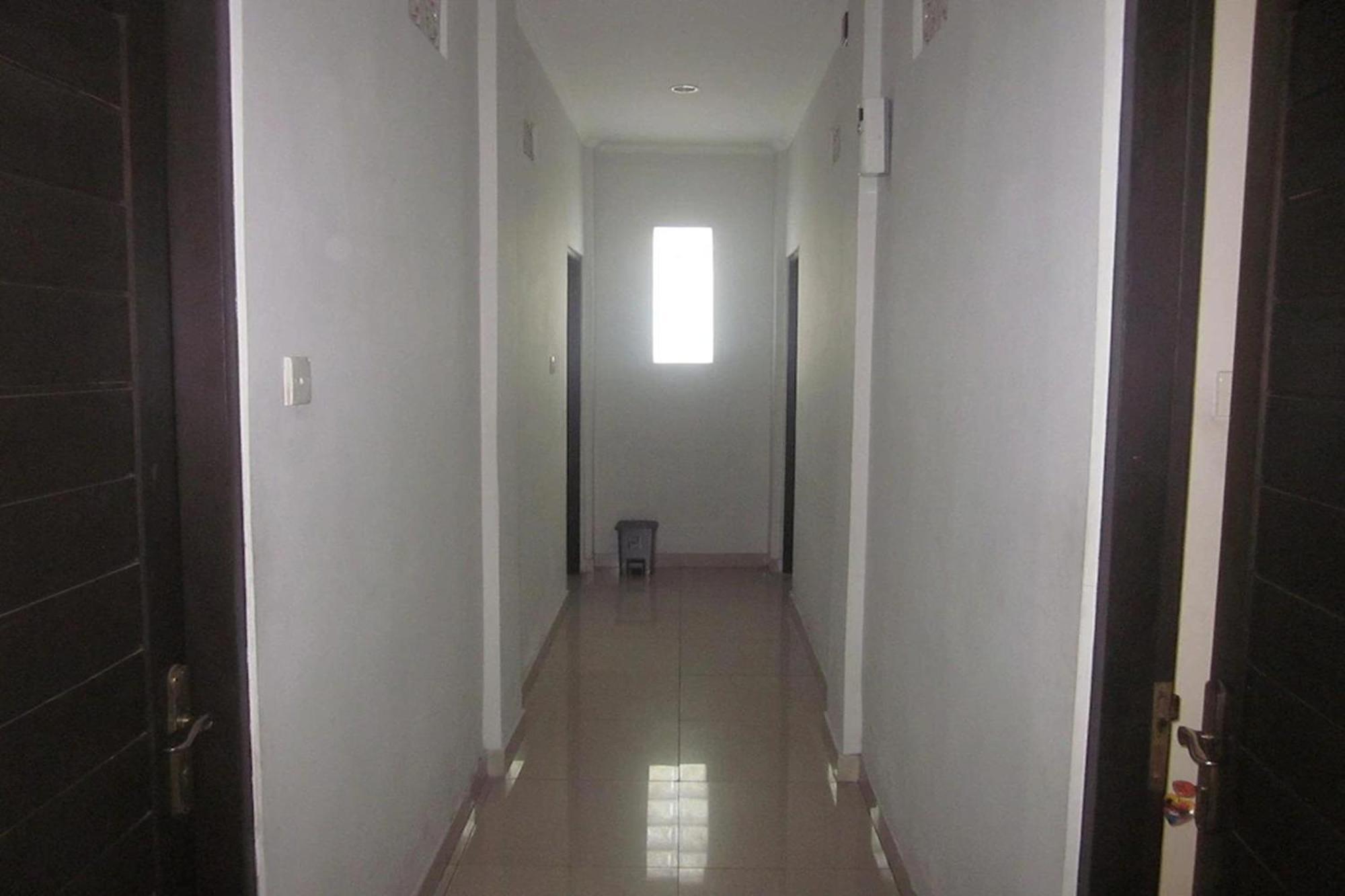 OYO 3156 Hotel Warta Dua Denpasar Exterior foto